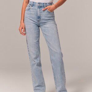 Ultra High Rise 90s Straight Jean (Light Wash)